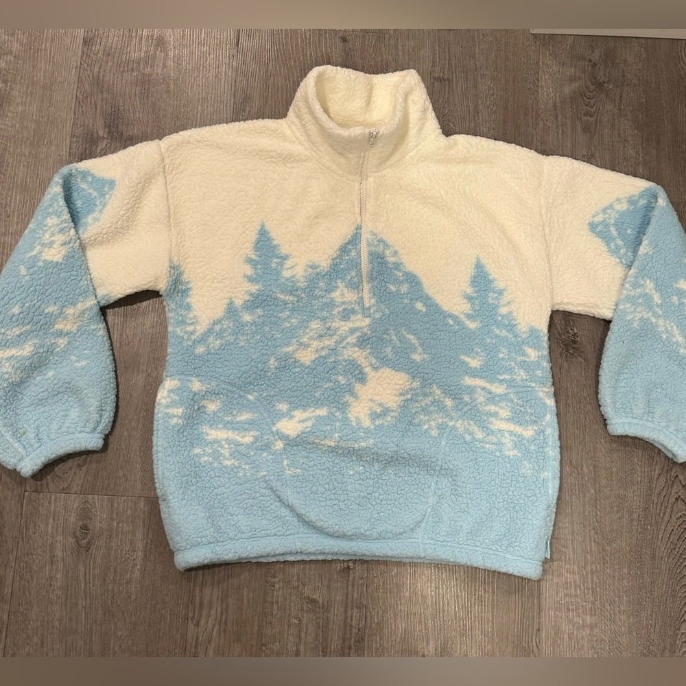 Gilly Hicks Cream and Blue Fleece Pullover